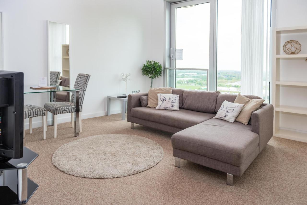 City Stay Apartments - Hub Милтон-Кейнс Экстерьер фото