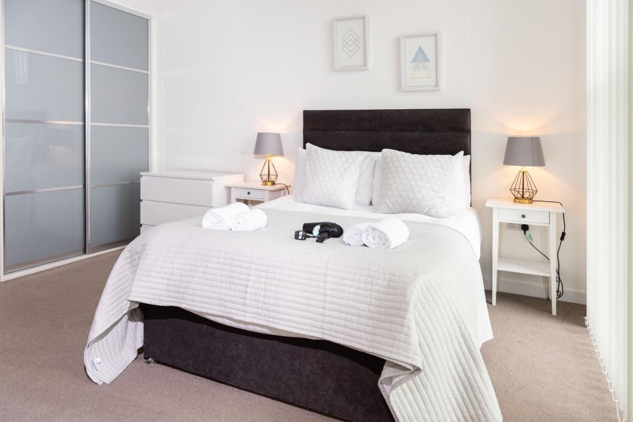 City Stay Apartments - Hub Милтон-Кейнс Экстерьер фото
