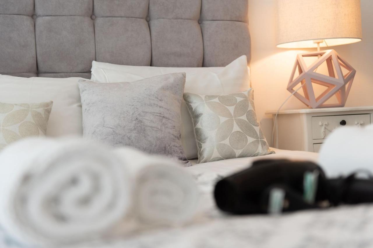 City Stay Apartments - Hub Милтон-Кейнс Экстерьер фото