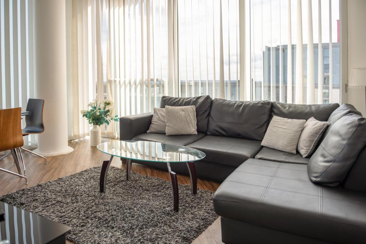 City Stay Apartments - Hub Милтон-Кейнс Экстерьер фото